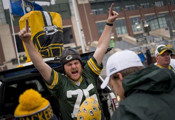 Green Bay Packers Tailgate Party Bus